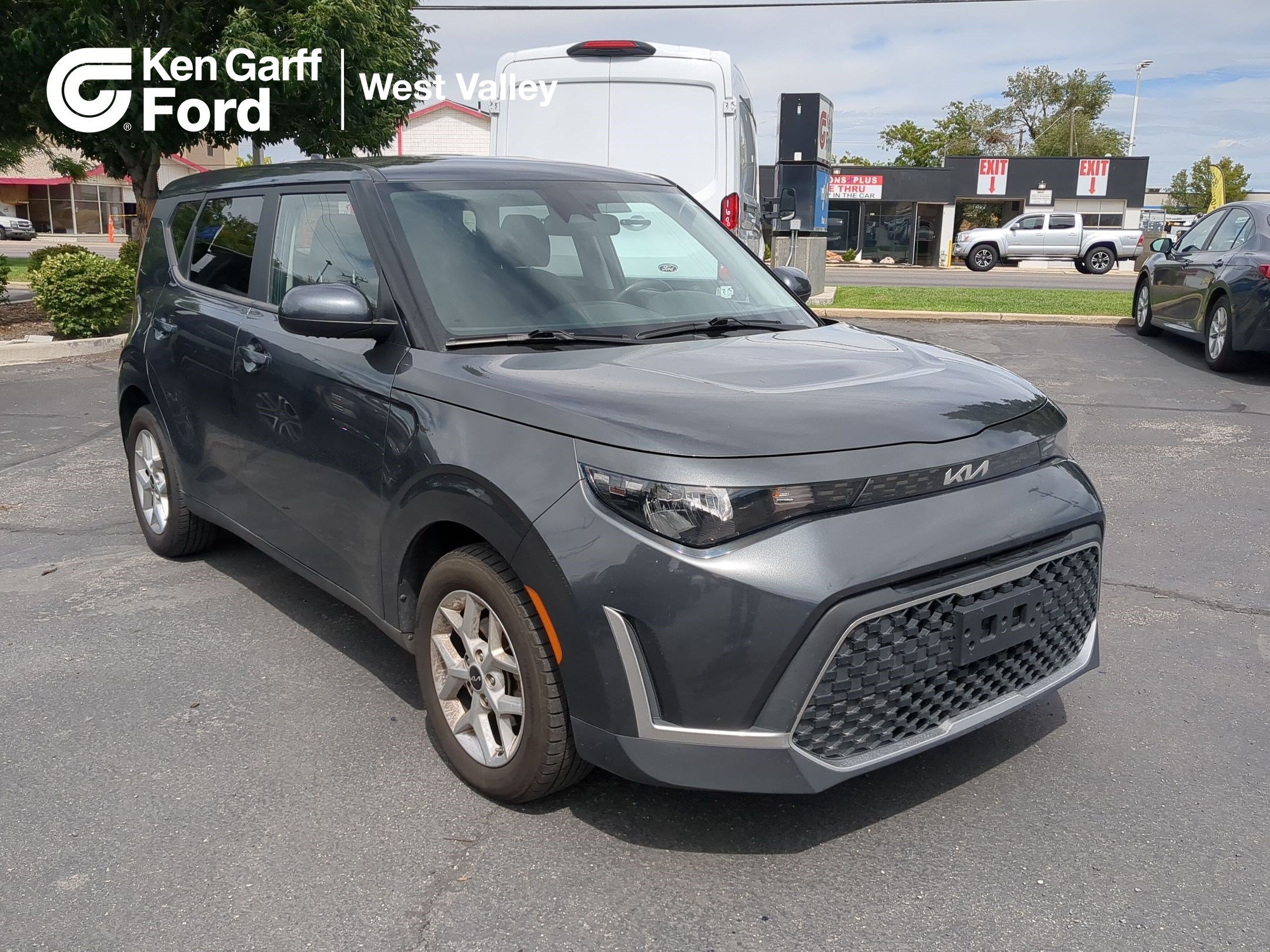 Used 2023 Gravity Gray Kia LX image 1