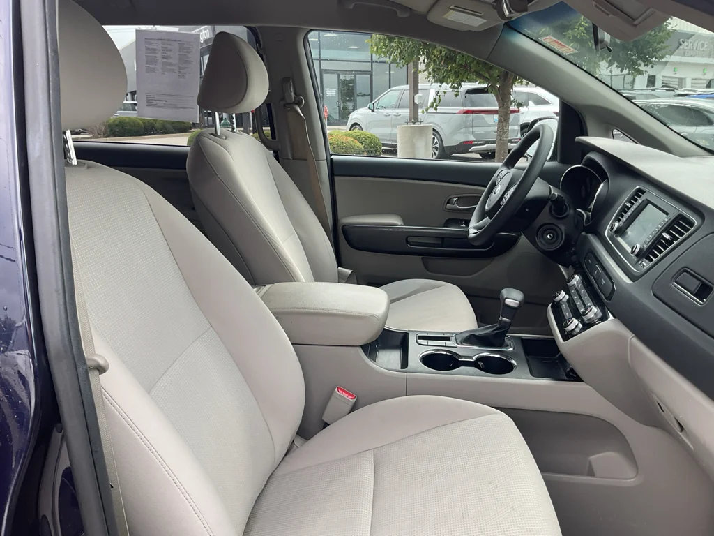 Used 2021 Celestial Blue Kia LX image 11