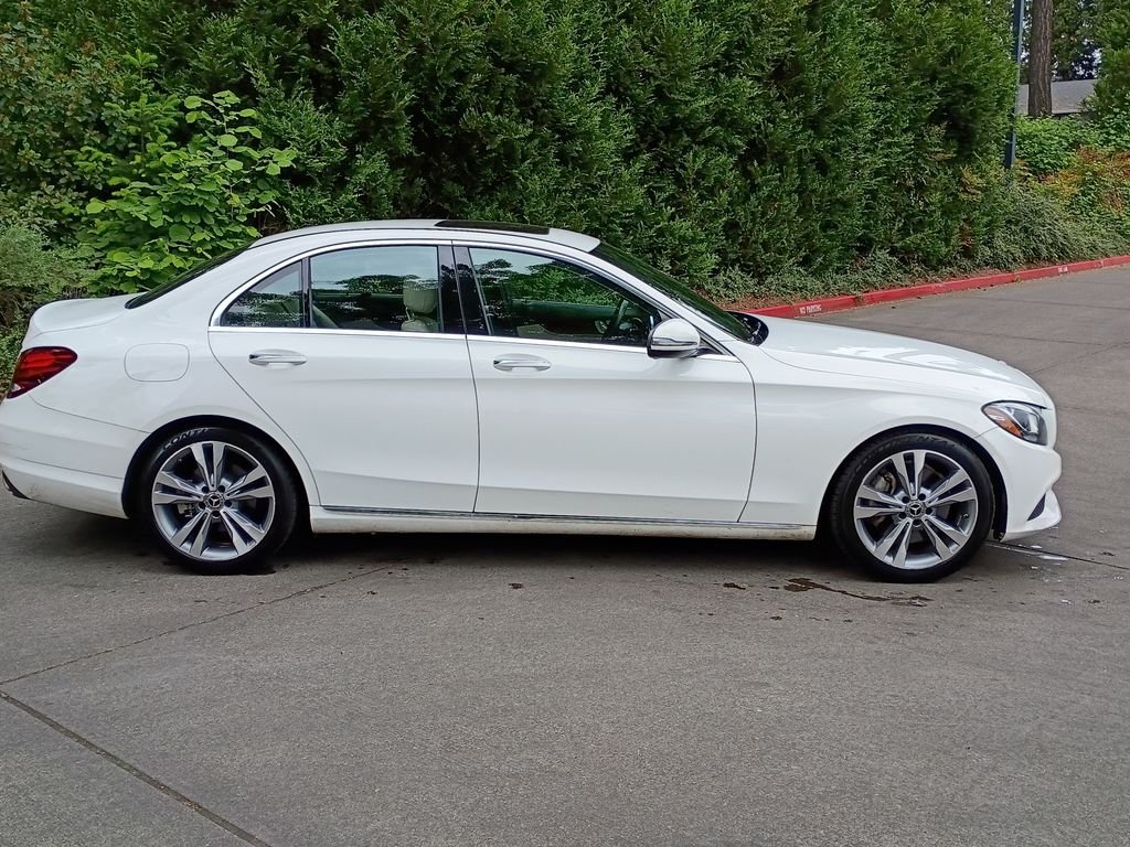 Used 2018 Diamond White Metallic Mercedes-Benz C 300 image 2