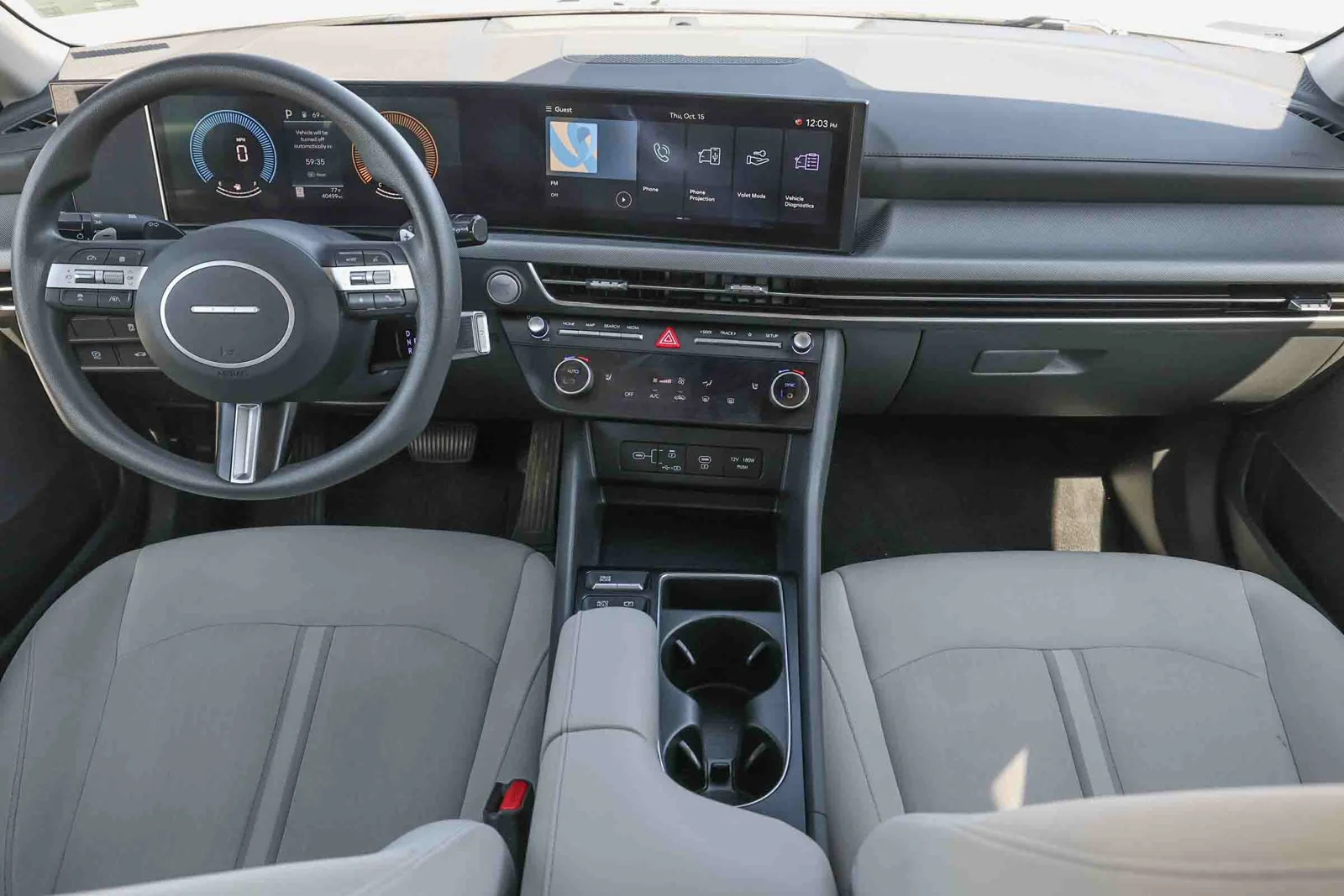 Used 2025 White Hyundai SEL image 2
