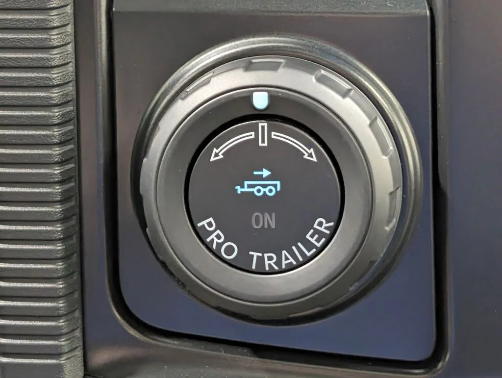 New 2026 Carbonized Gray Metallic Ford Platinum® image 6