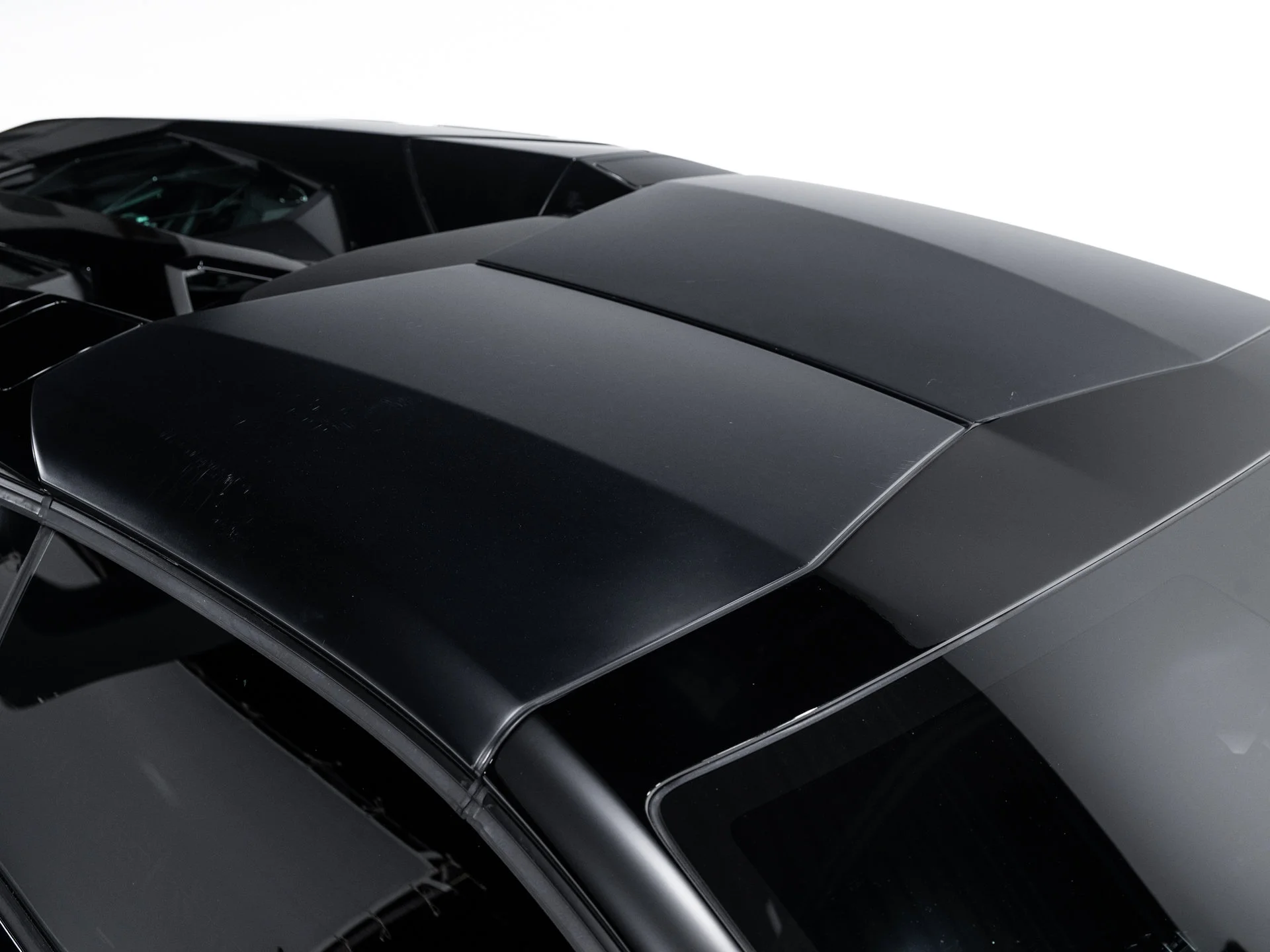 Used 2014  Lamborghini LP700-4 image 26