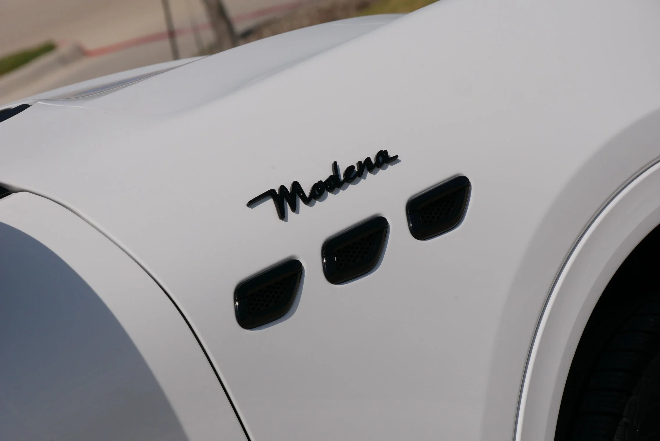 Used 2026 Bianco Astro Metallic Maserati Modena image 36