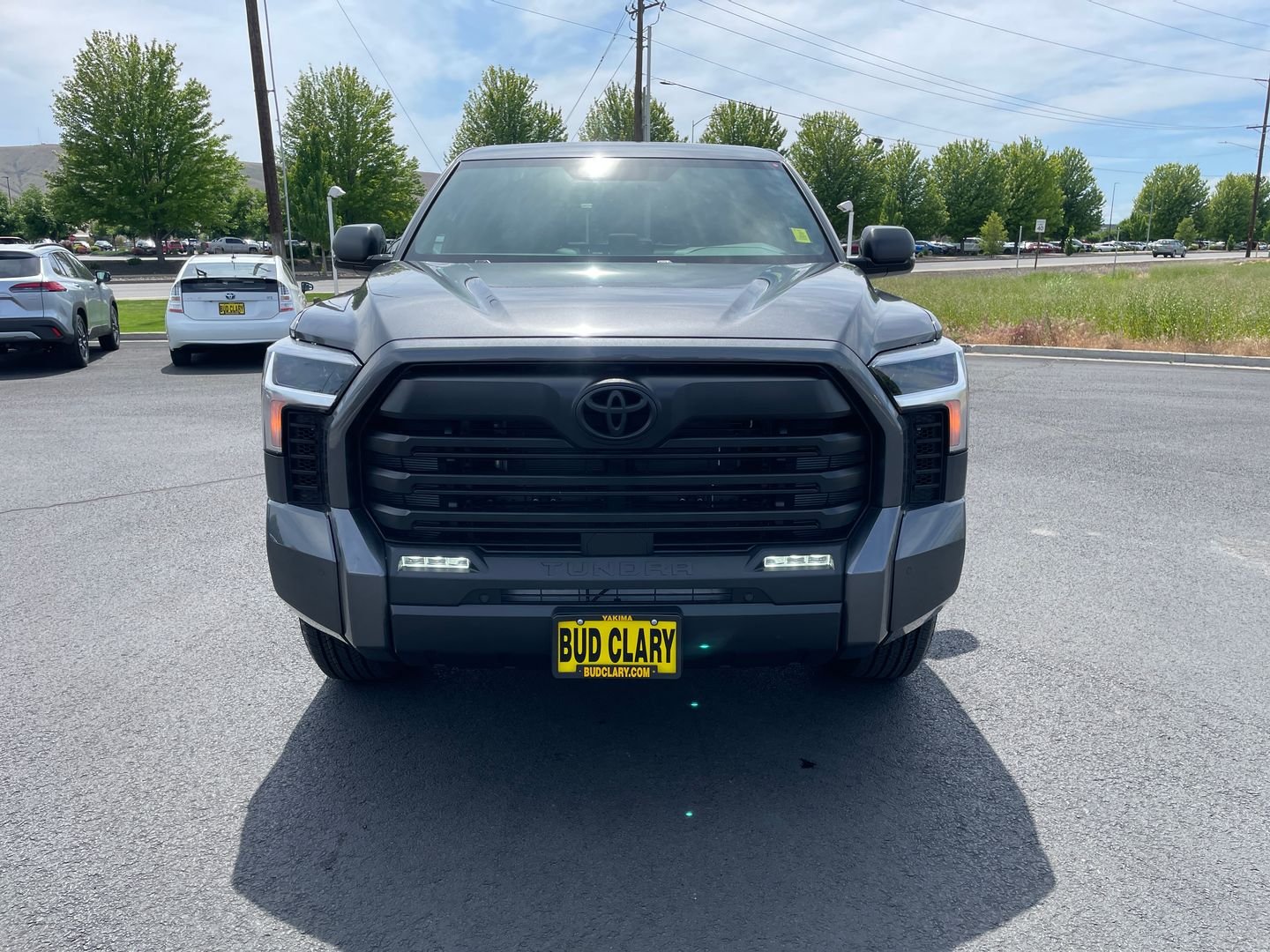 New 2026 Magnetic Gray Metallic Toyota SR5 image 8