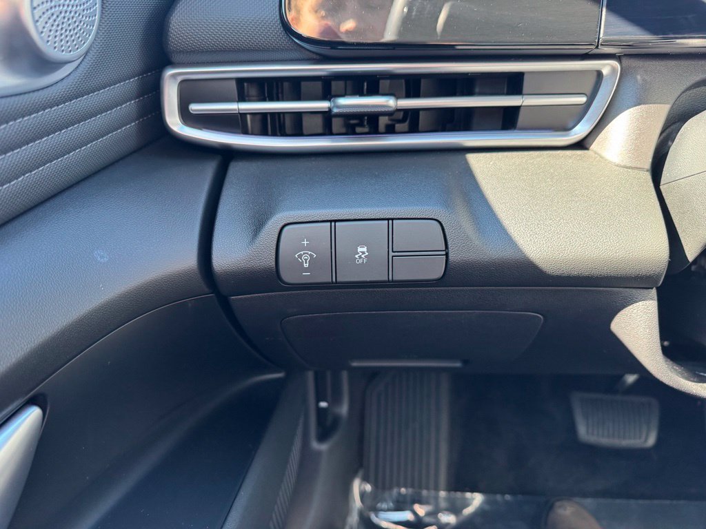 Certified Used 2024 White Hyundai SEL image 21
