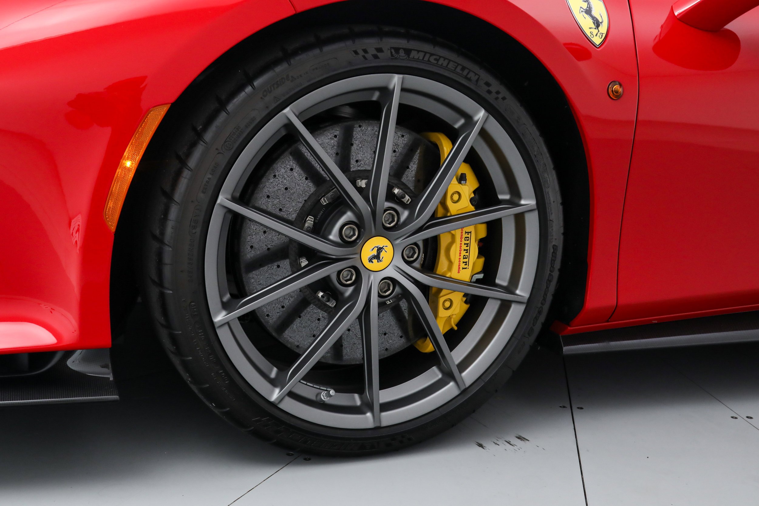 Certified Used 2020 Red Ferrari  image 40