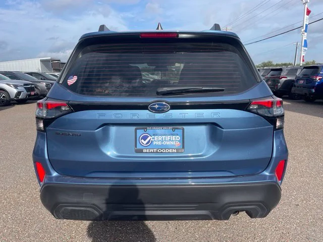Used 2025 Blue Subaru Base image 8
