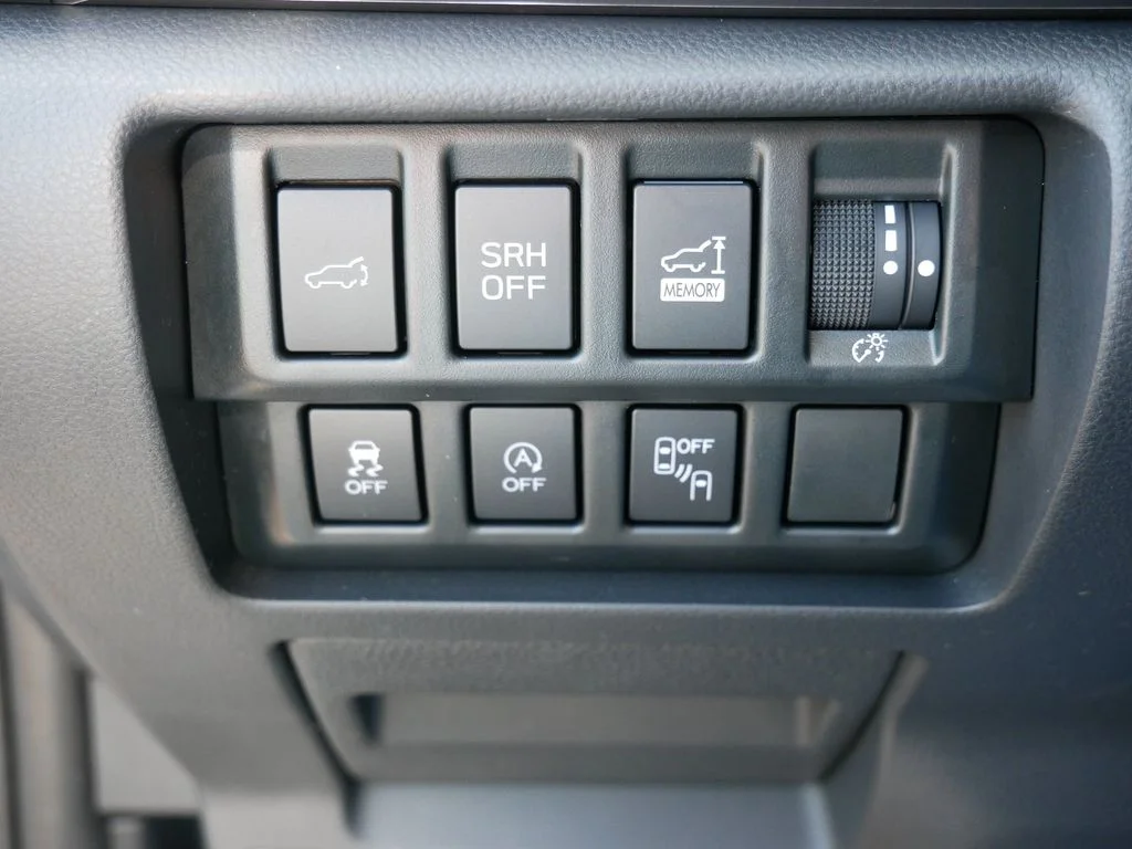 Used 2021 Silver Subaru Sport image 28