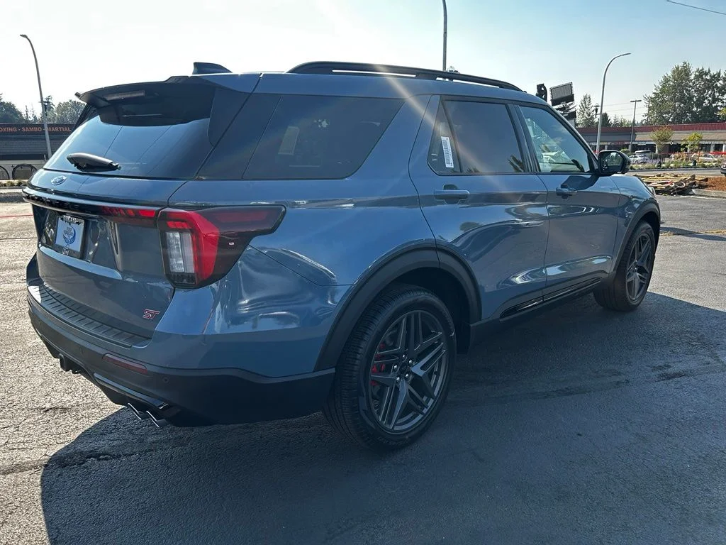 New 2026 Vapor Blue Metallic Ford ST image 5