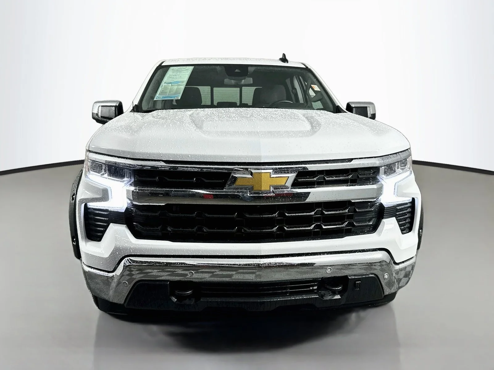 Used 2024 White Chevrolet LT image 2