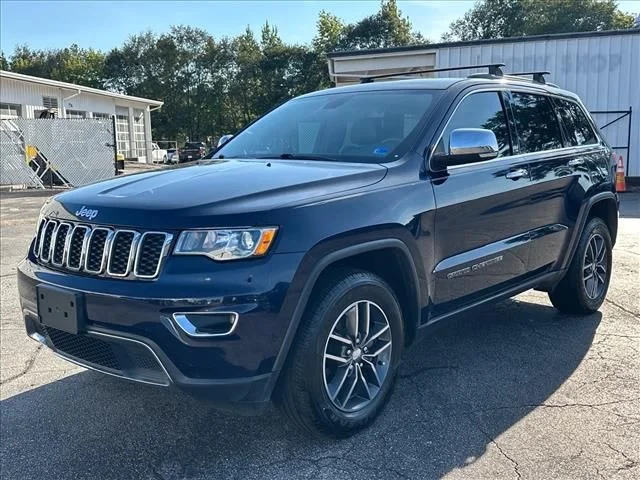 Used 2017 Blue Jeep Limited image 5