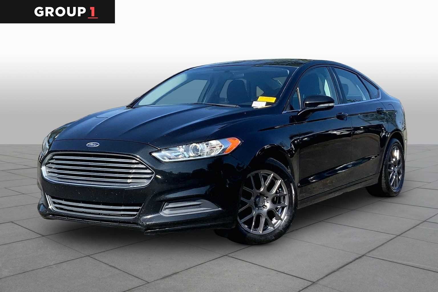 Pre-Owned 2013 Ford Fusion SE