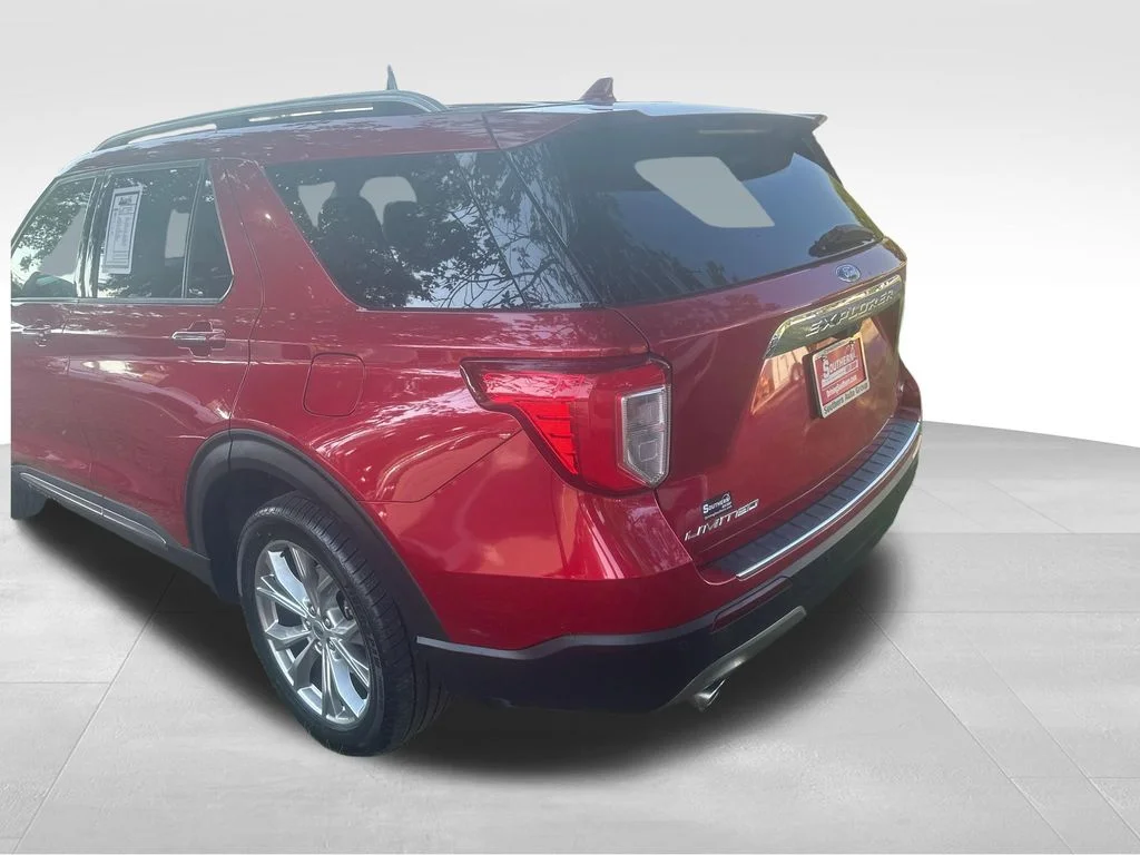 Used 2020 Red Ford Limited image 18
