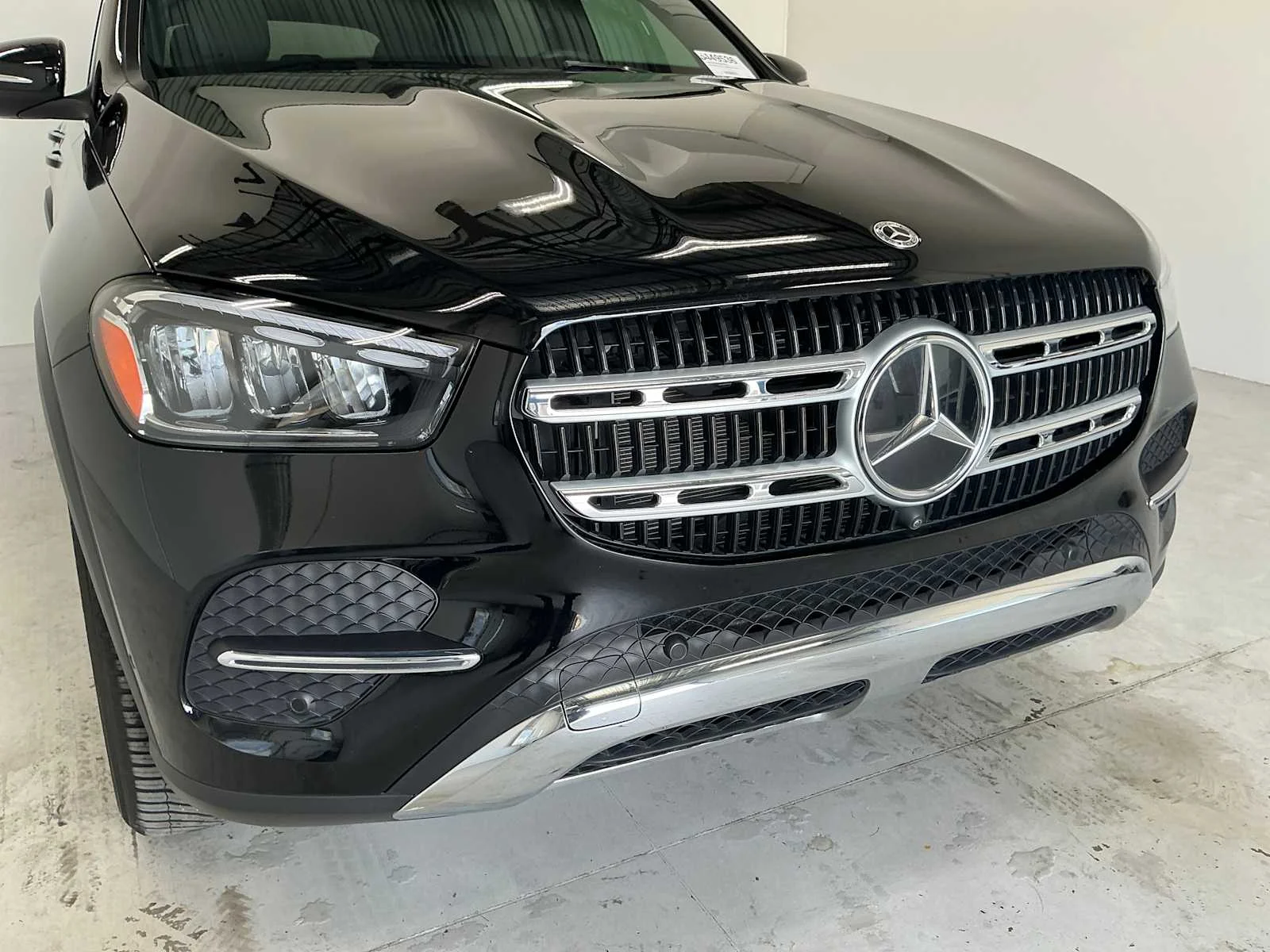 Certified Used 2026 Obsidian Black Metallic Mercedes-Benz GLE 350 image 5