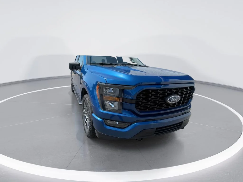 Used 2023 Blue Ford XL image 3
