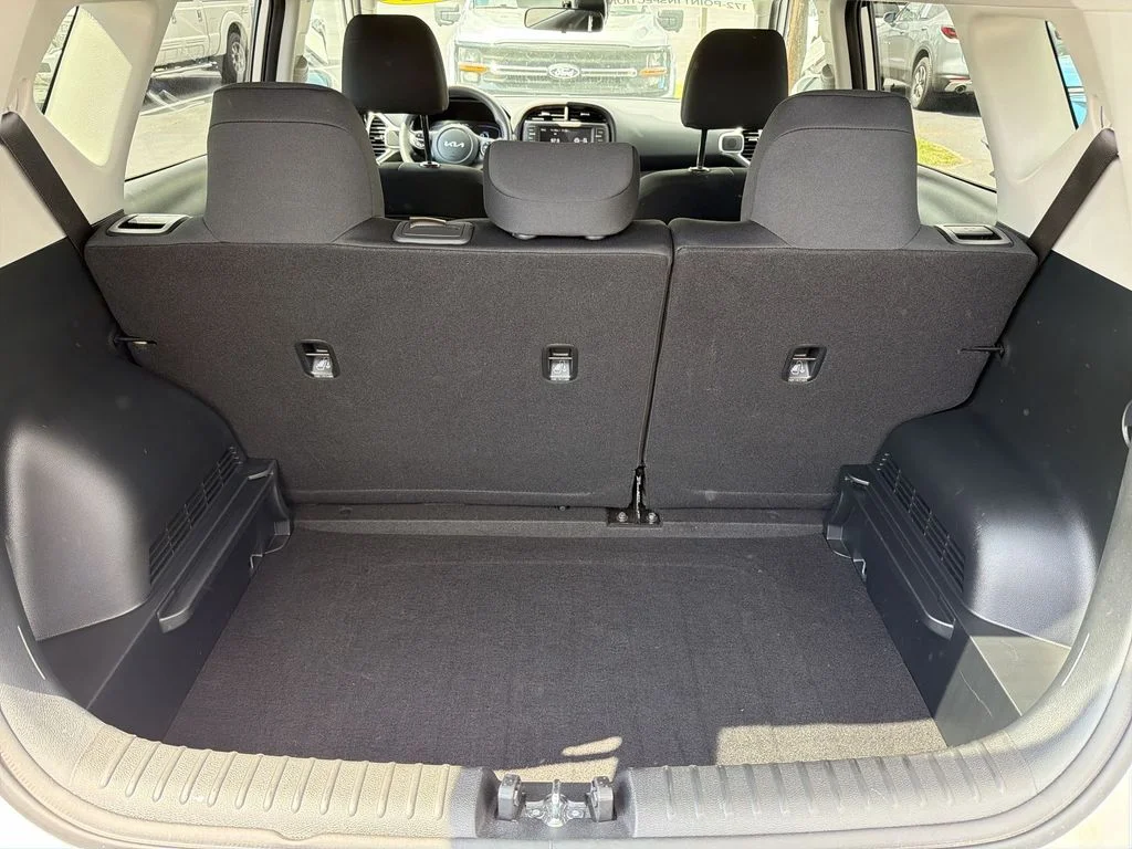 Used 2025 White Kia LX image 28