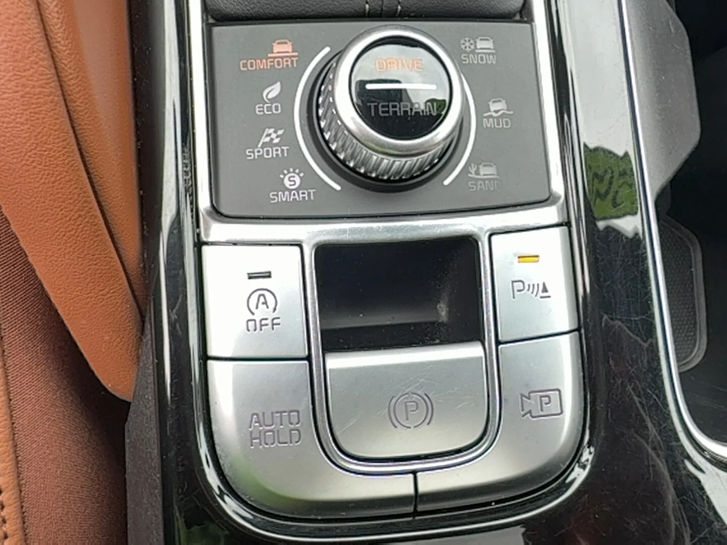 Used 2024 White Kia SX X-LINE image 19