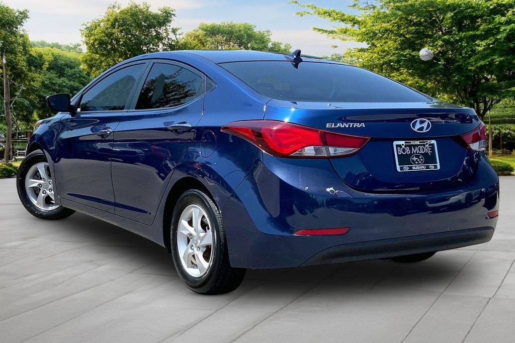 Used 2015 Blue Hyundai SE image 4