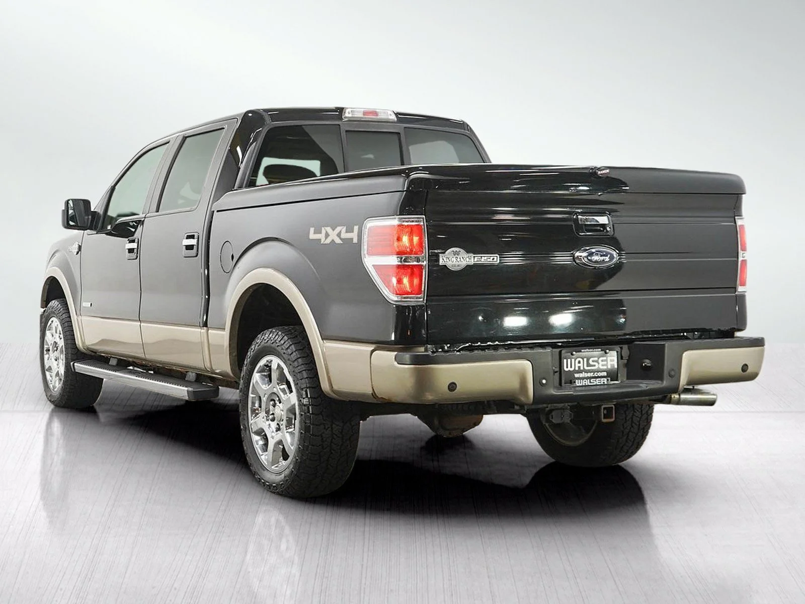 Used 2014  Ford XL image 3