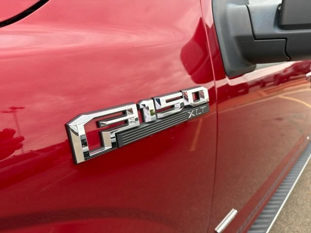 Used 2016 Ruby Red Metallic Tinted Clearcoat Ford XLT image 12