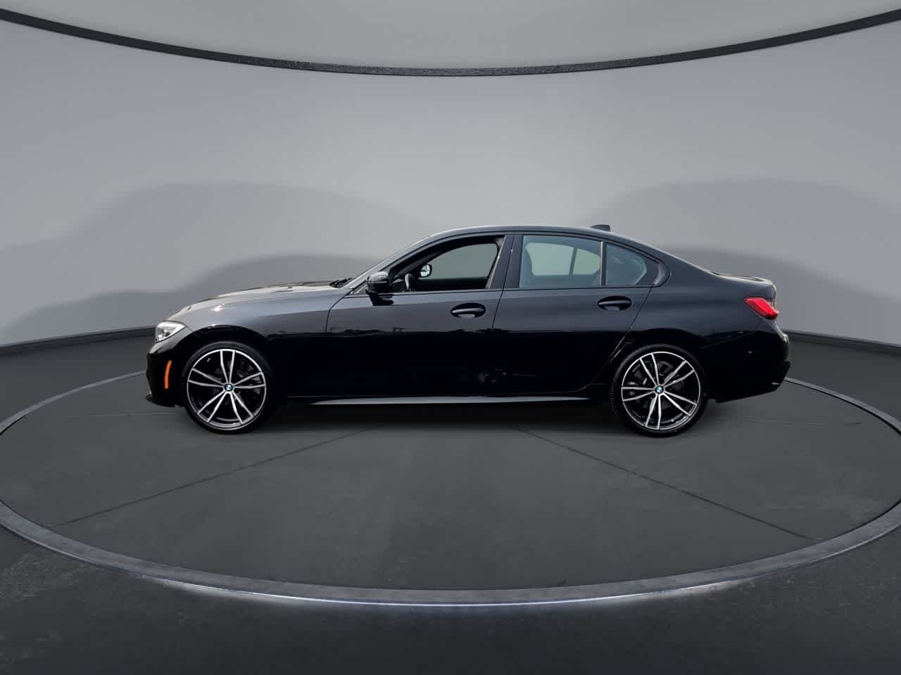 Used 2021 Black Sapphire Metallic BMW 330i xDrive image 4
