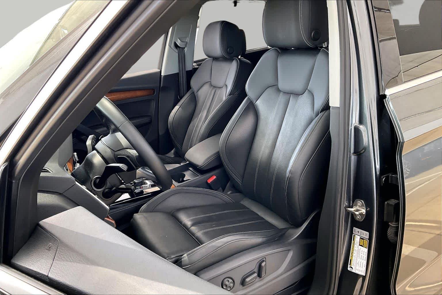 Used 2023 Daytona Gray Pearl Effect Audi S line Premium Plus image 8