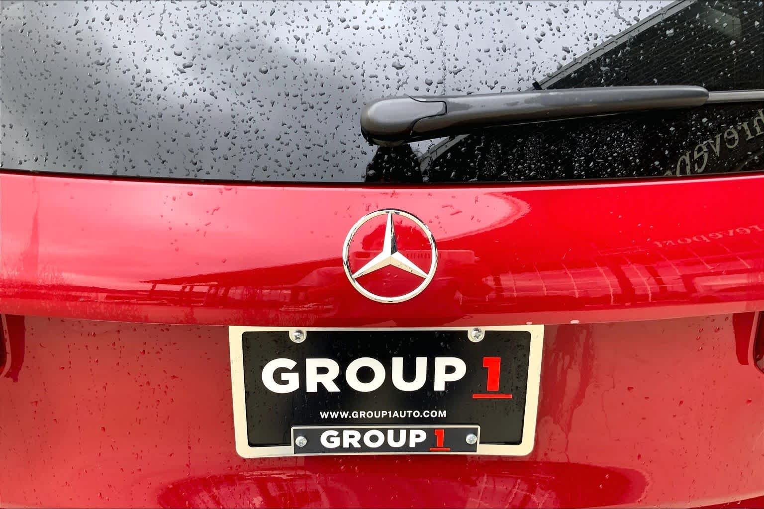 New 2026 MANUFAKTUR Patagonia Red Metallic Mercedes-Benz GLB 250 image 15