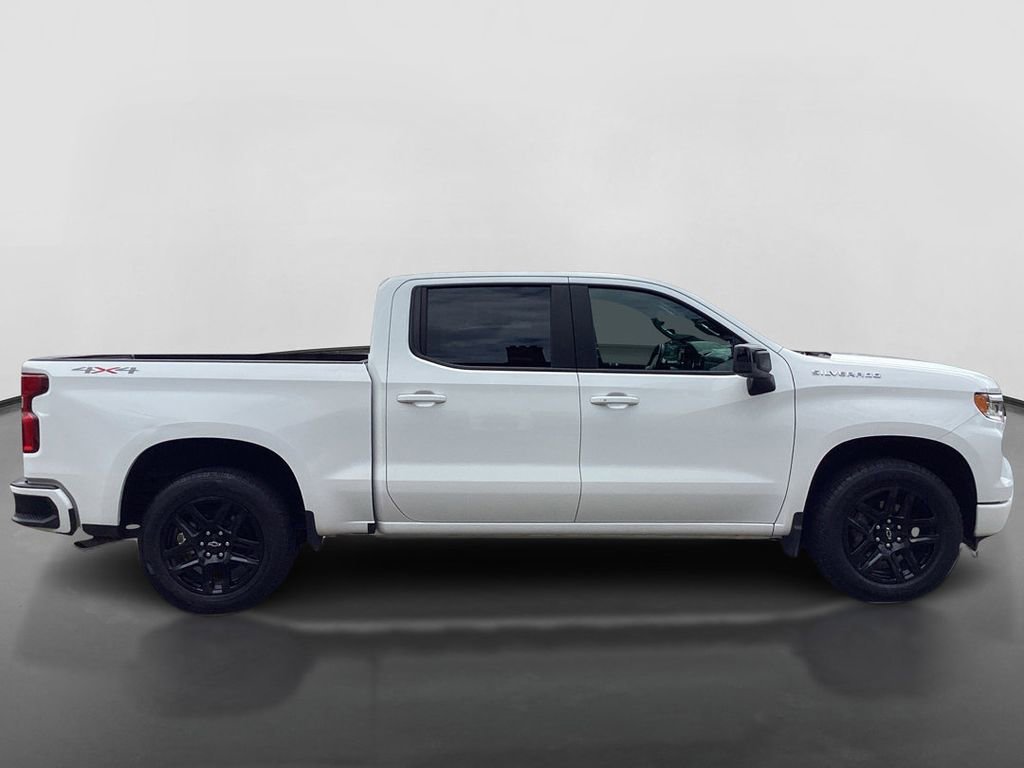 Used 2023 Summit White Chevrolet RST image 4