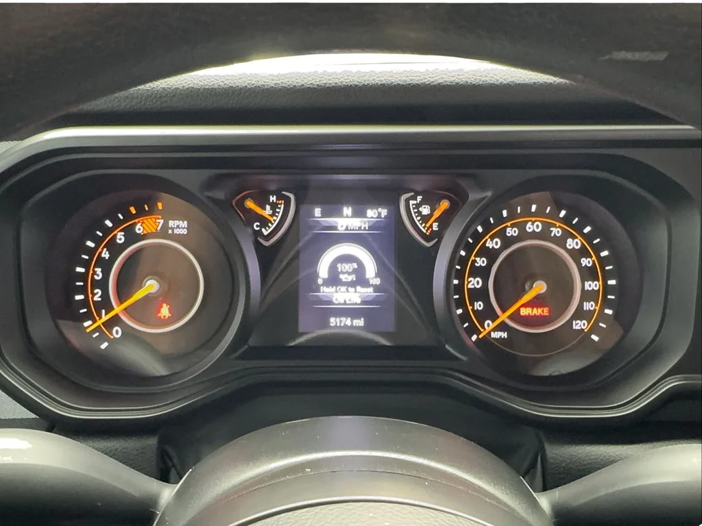 Used 2025 White Jeep Sport image 38