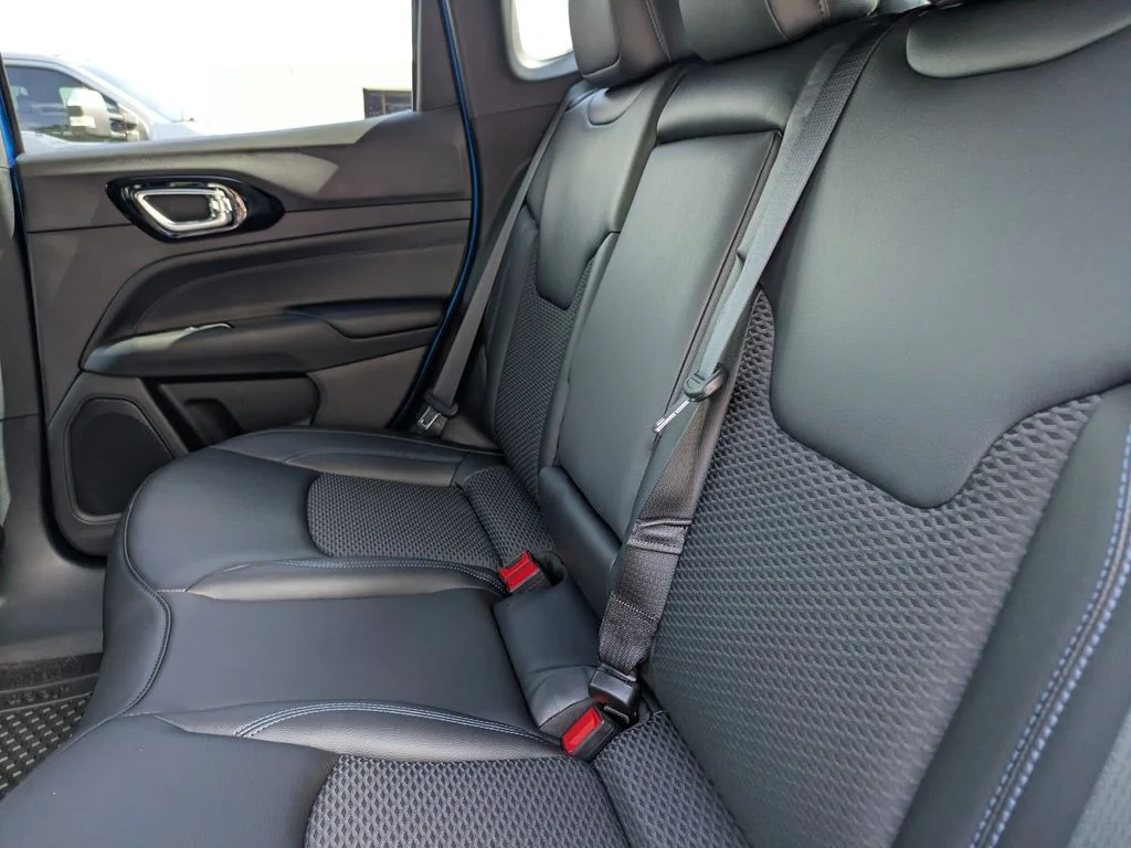 New 2026 Blue Jeep Latitude image 17