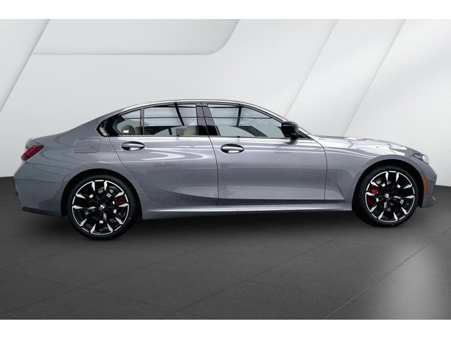 New 2026 Skyscraper Grey Metallic BMW 330i xDrive image 5