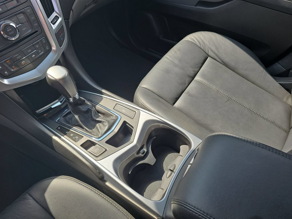 Used 2011 RADIANT SILVER METALLIC Cadillac Base image 24