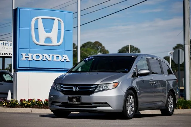 2017 Honda Odyssey EX-L with DVD Rear Entertainment System's photo