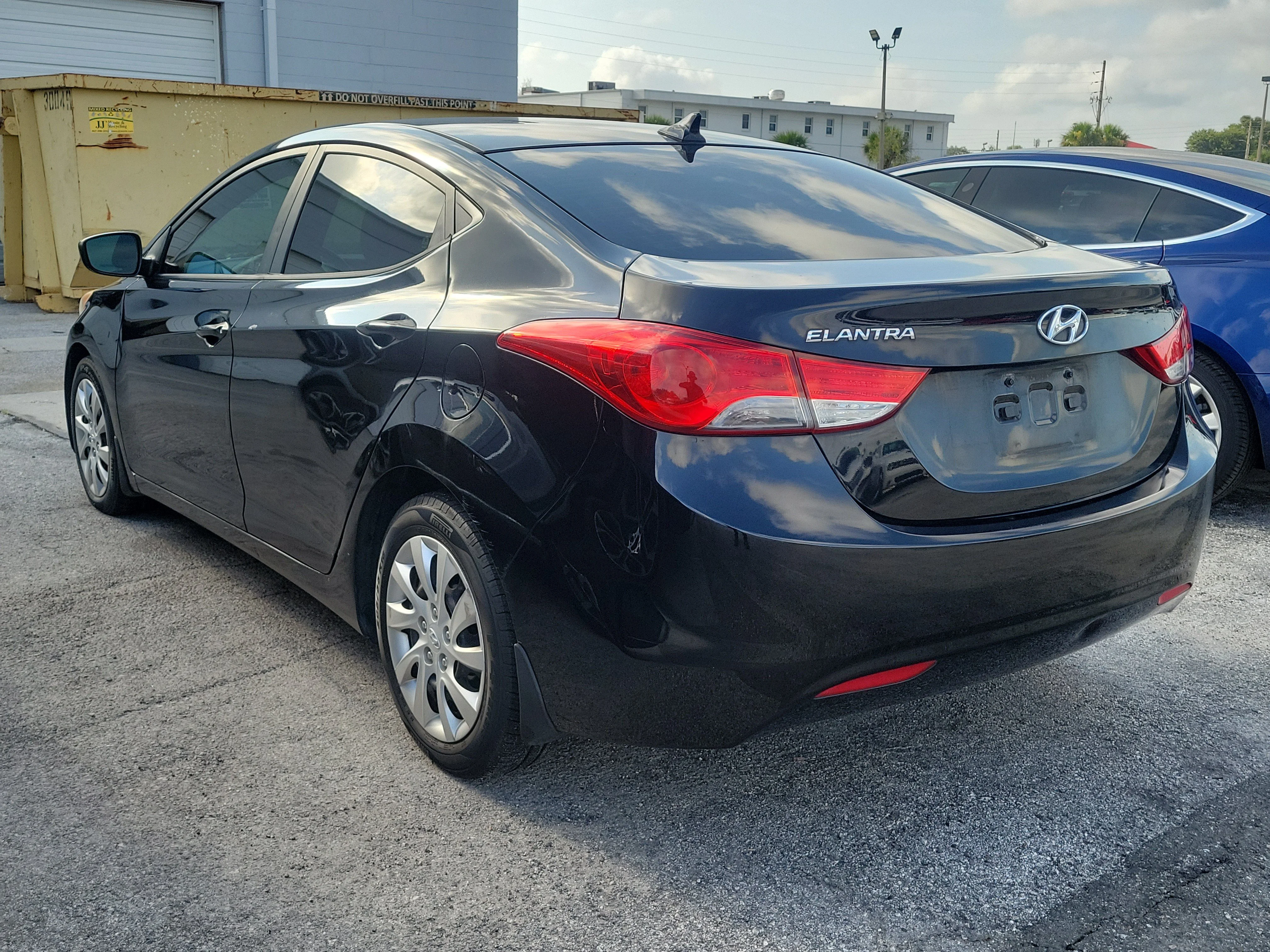 Used 2012 Midnight Black Mica Hyundai GLS image 4