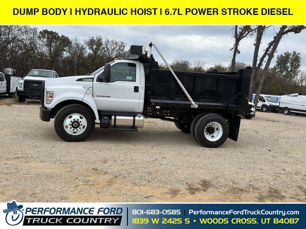 2025 Ford F-750SD