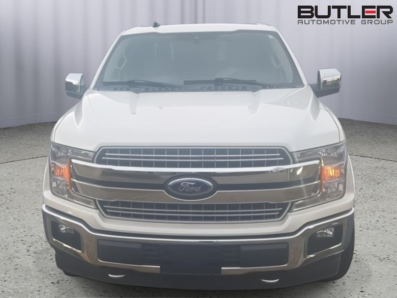Used 2019 White Platinum Metallic Tri-Coat Ford LARIAT image 2