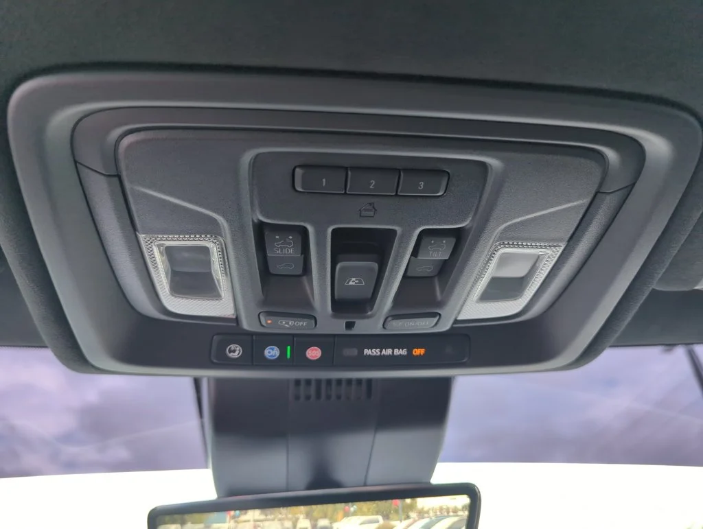 Used 2024 Silver GMC AT4X image 26