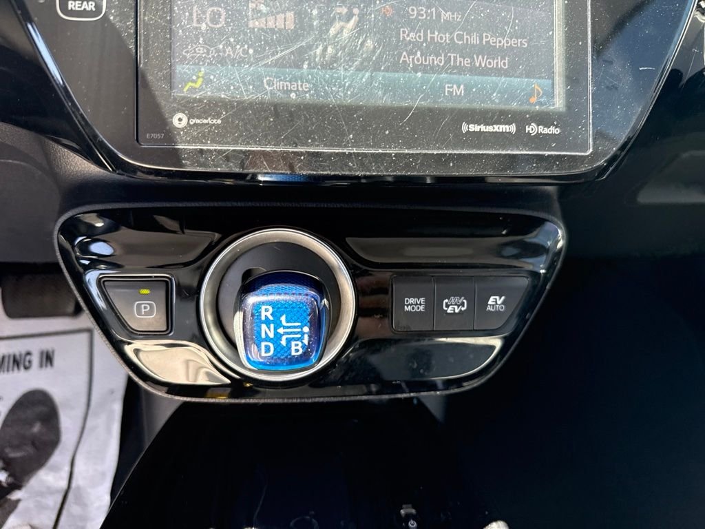Used 2020 Silver Toyota XLE image 15