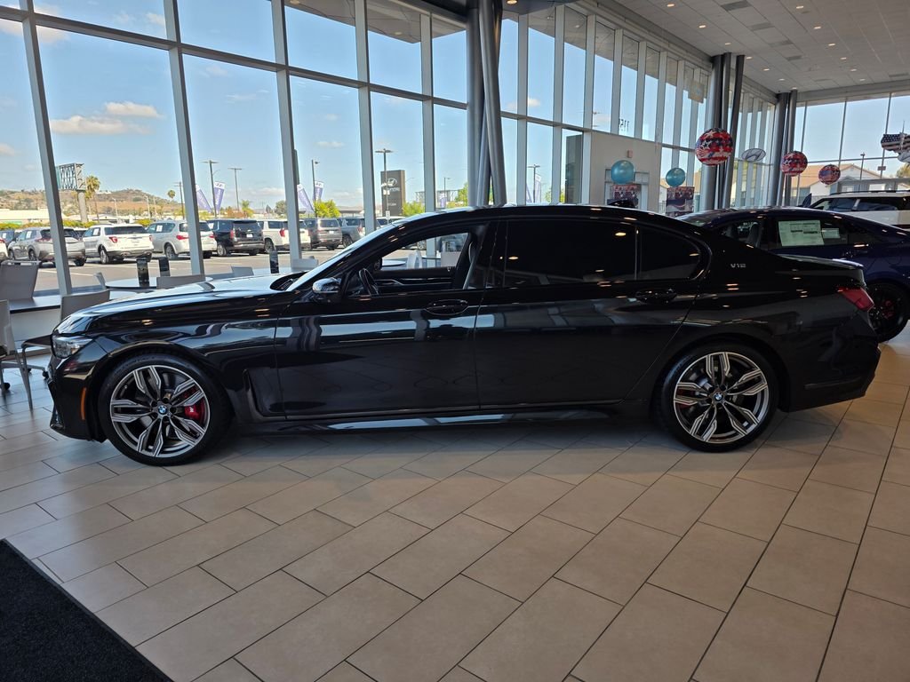 2021 BMW 7 Series M760i - Photo 56