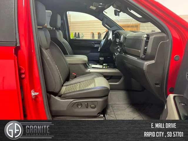 Used 2025 Red Hot Chevrolet ZR2 image 35