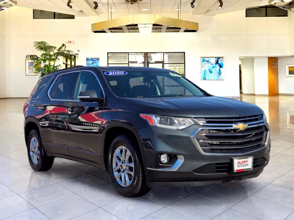 Used 2020 Gray Chevrolet LT image 3
