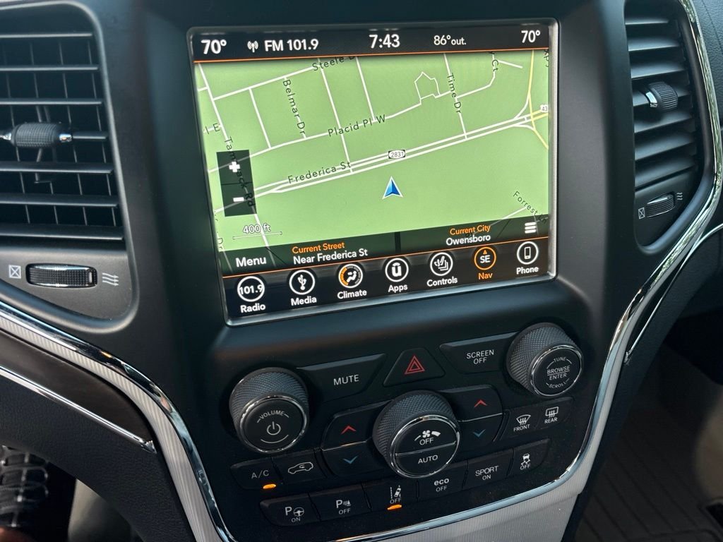 Used 2018 White Jeep Limited image 30