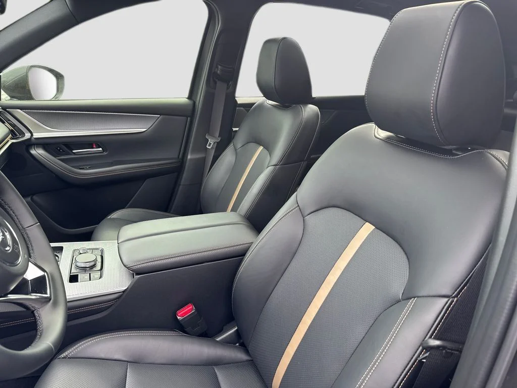 New 2026 Machine Gray Mazda 3.3 Turbo Premium Plus image 9