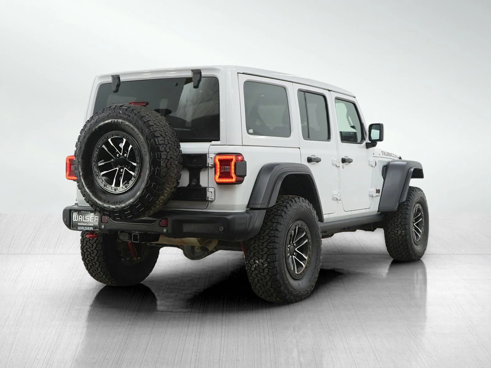 Used 2024 Bright White Clearcoat Jeep Rubicon image 5