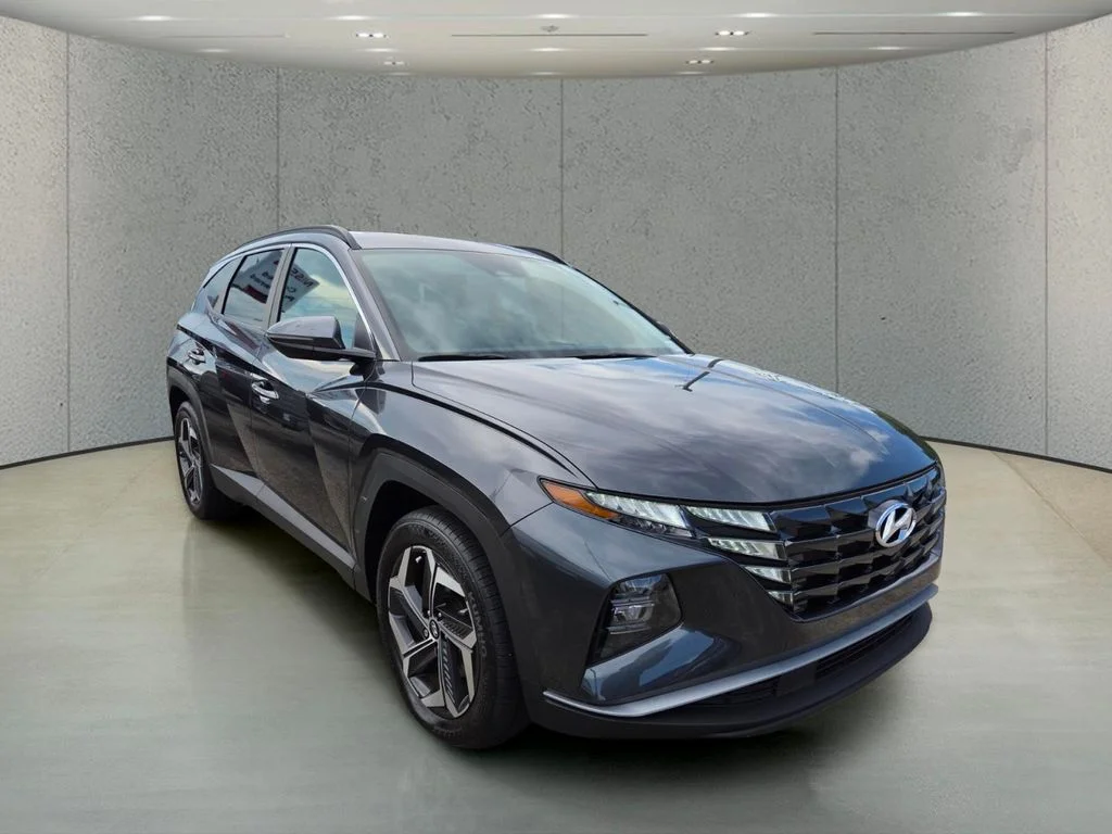 Used 2023 Gray Hyundai SEL image 7