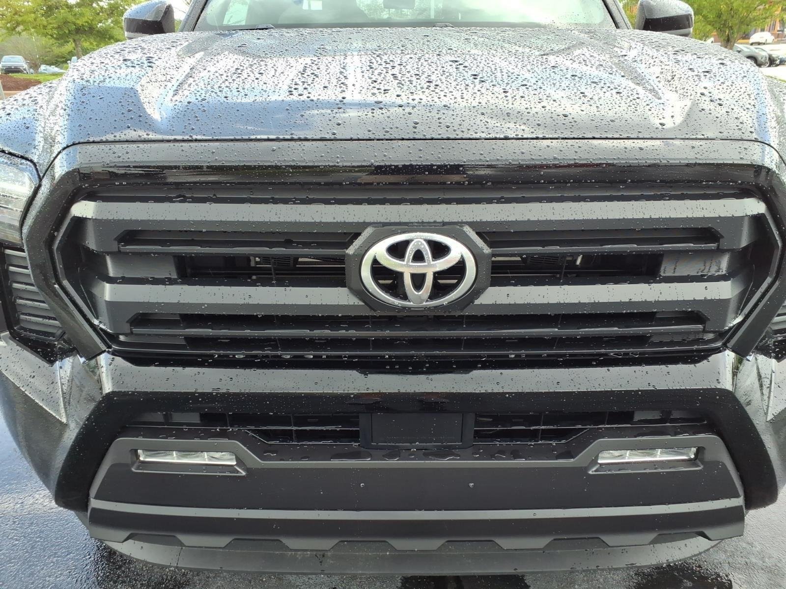 Used 2025 Black Toyota SR5 image 13