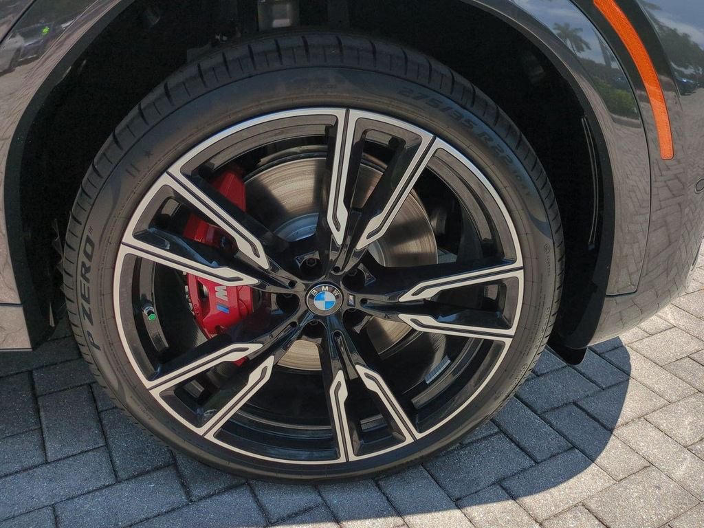 New 2027 Dravit Grey Metallic BMW M60i image 11
