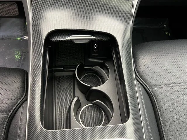 2024 Mercedes-Benz GLC GLC 300 - Photo 16