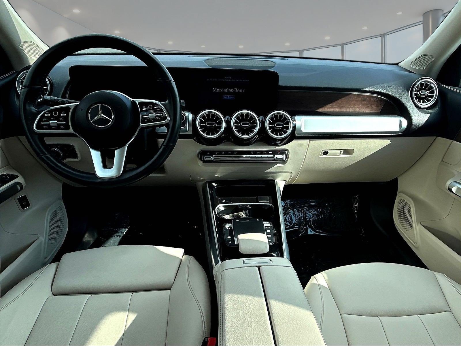 Used 2022 Galaxy Blue Metallic Mercedes-Benz GLB 250 image 9