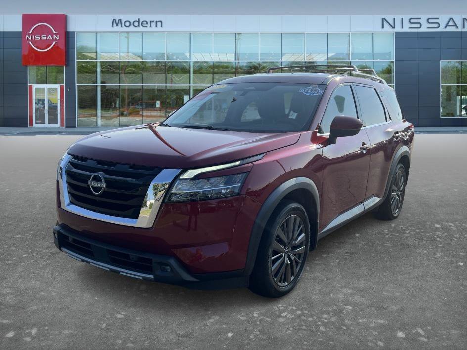 Used 2022 Scarlet Ember Tintcoat Nissan SL image 1